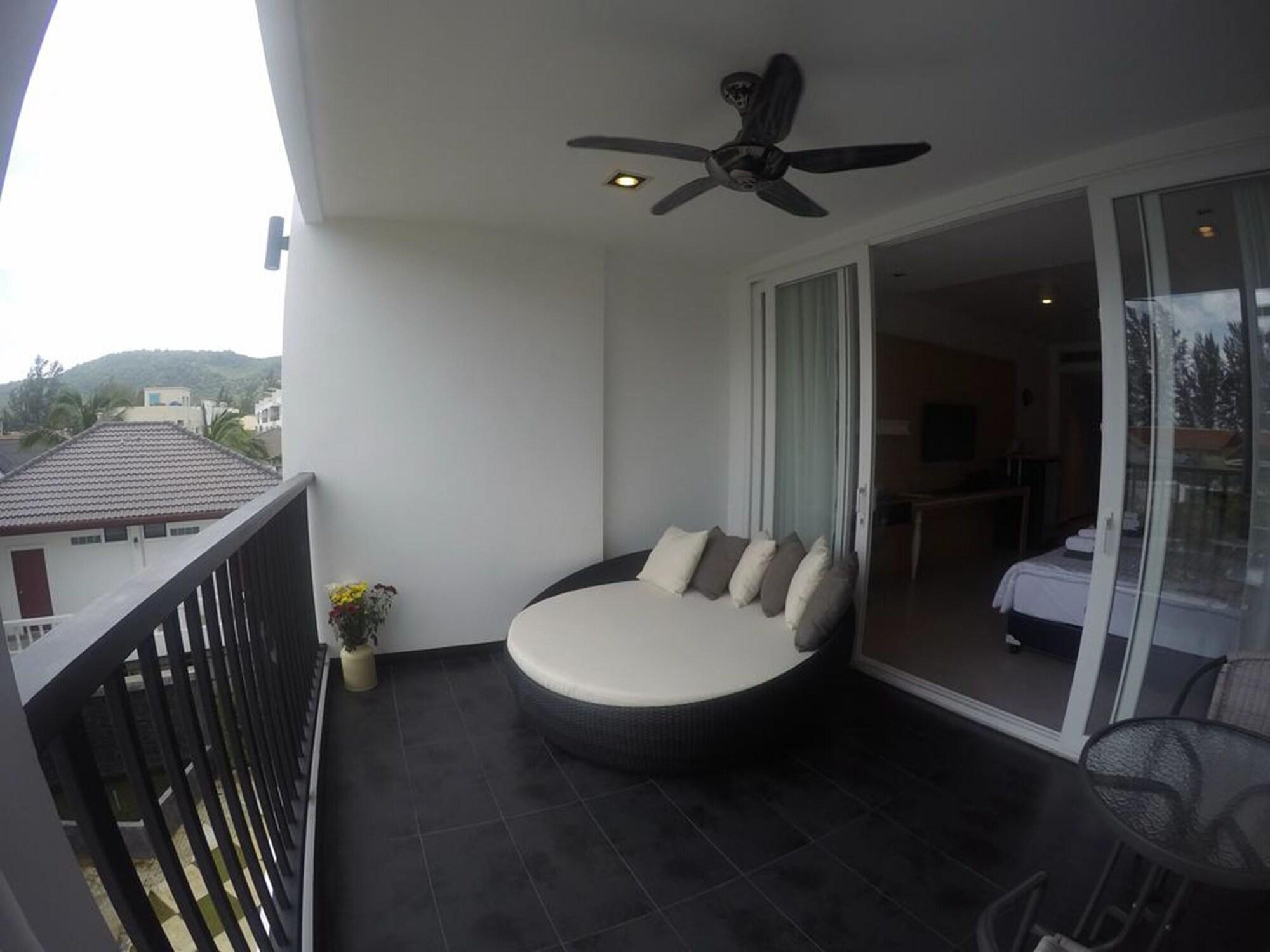 Vivace Hotel Kamala Beach Extérieur photo
