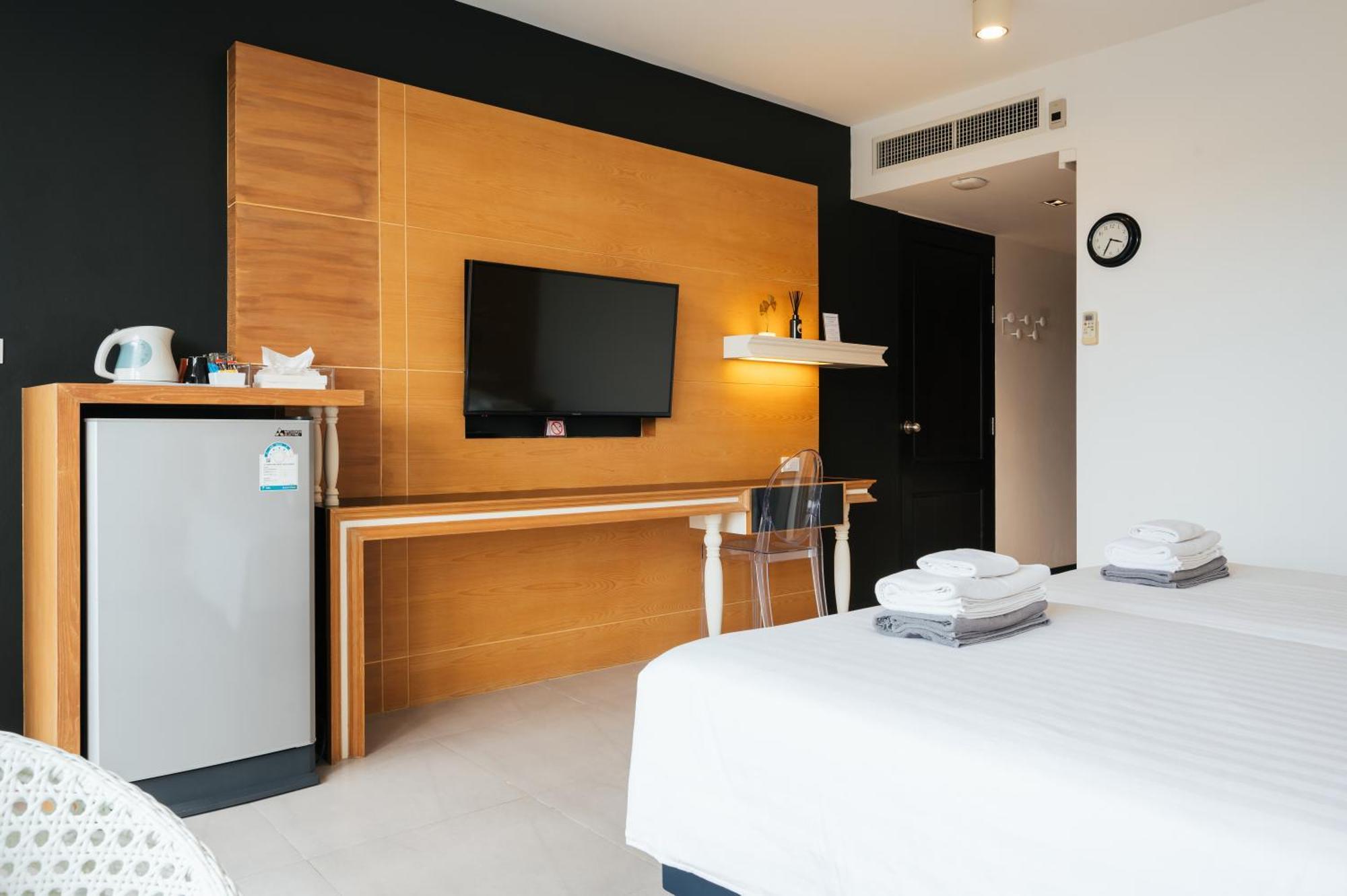 Vivace Hotel Kamala Beach Extérieur photo
